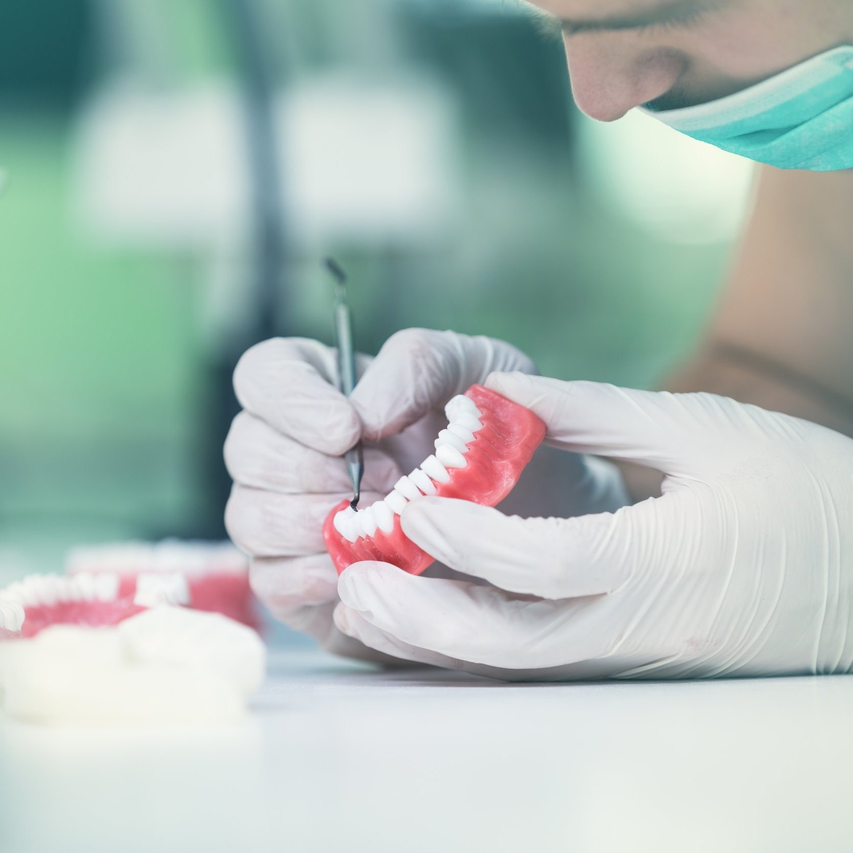 دندانسازی شید - بهترین برند دندان‌ مصنوعی shid clinic