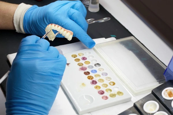 بهترین لابراتوار دندانسازی در هفت تیر تهران