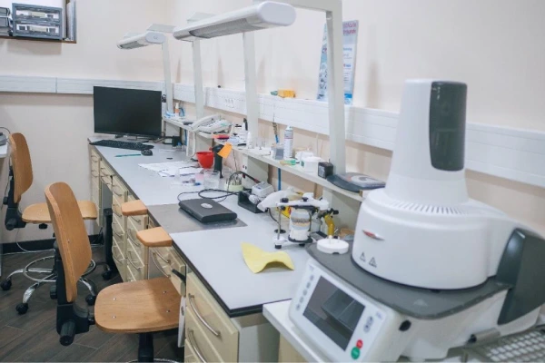 لابراتوار دندانسازی